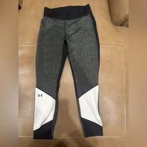Under armor cropped leggings